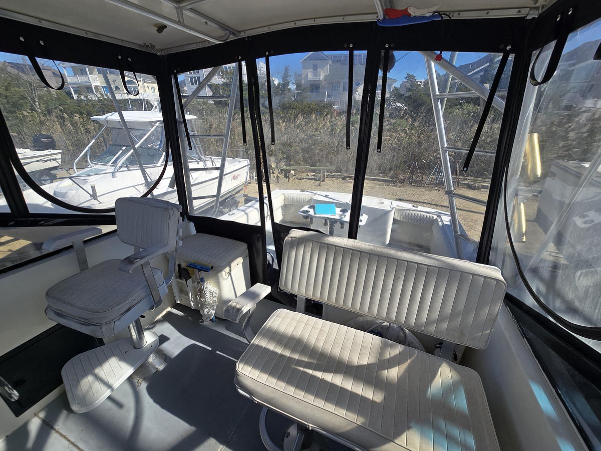 Used 2002 Carolina Classic 28 Express | 28ft