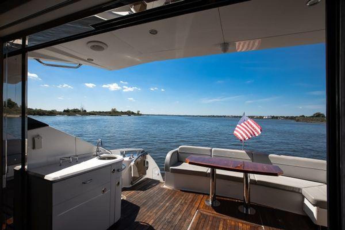 Used 2018 65' Sea Ray L650 | 65ft