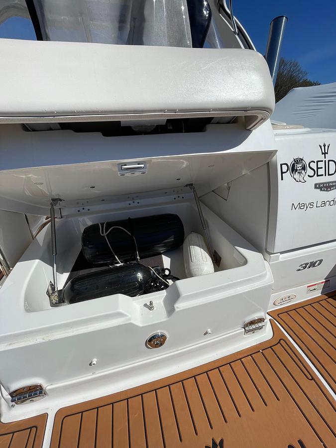 Used 2018 Chaparral 310 Signature | 31ft