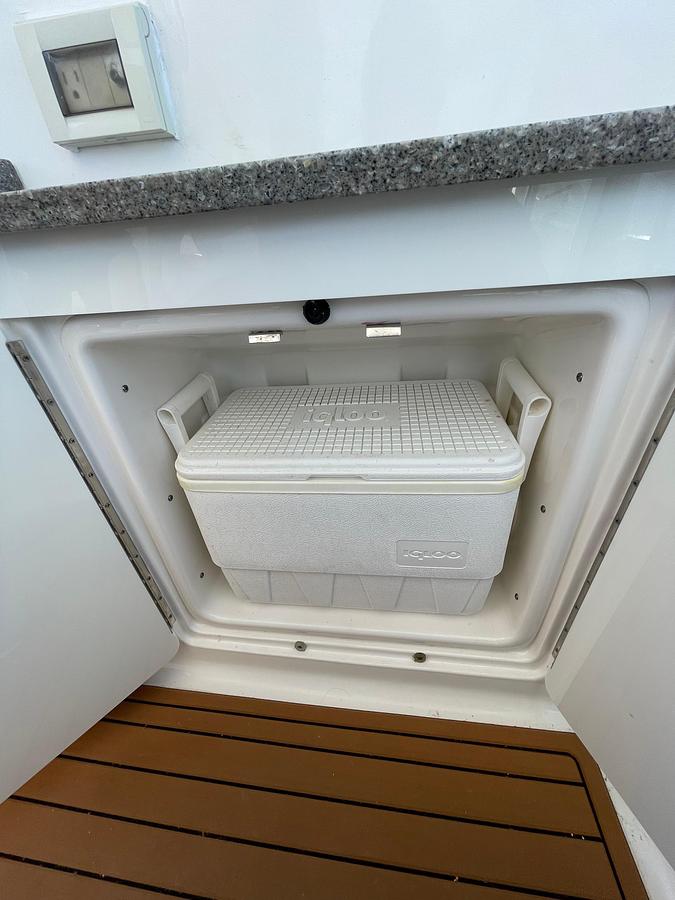 Used 2018 Chaparral 310 Signature | 31ft