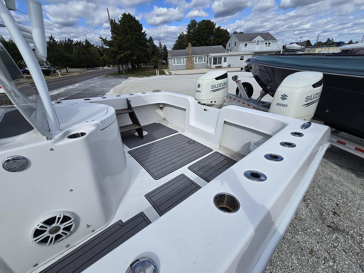 Used 2021 Twin Vee 310 CC | 31ft