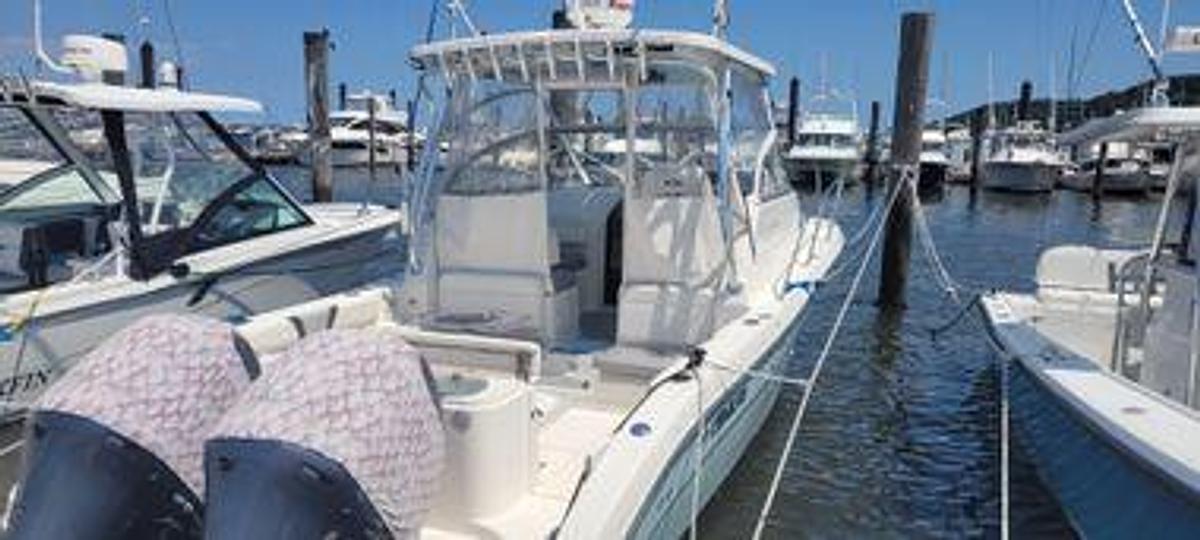 Used 2015 Century 30 Center Console | 2015