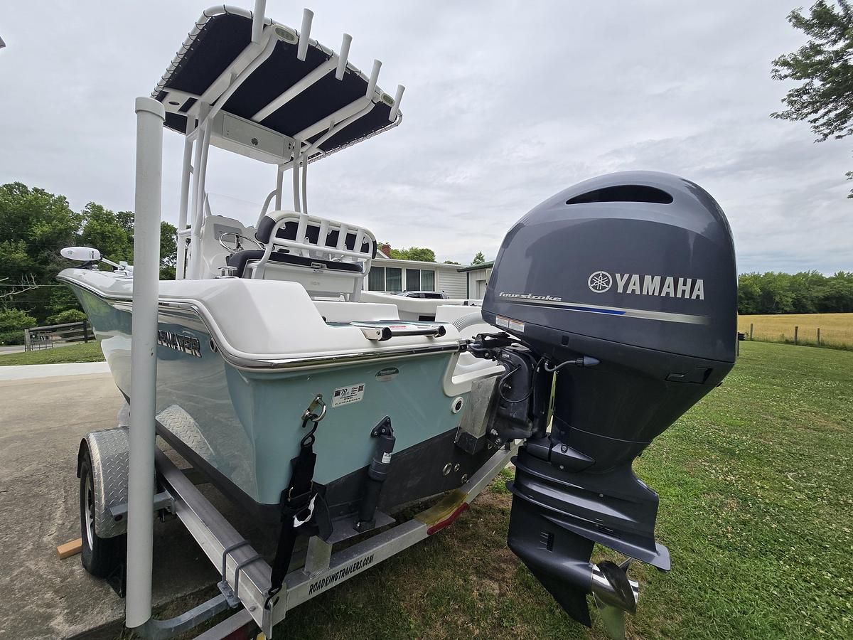 Used 2022 19' Tidewater 198 Adventure Center Console