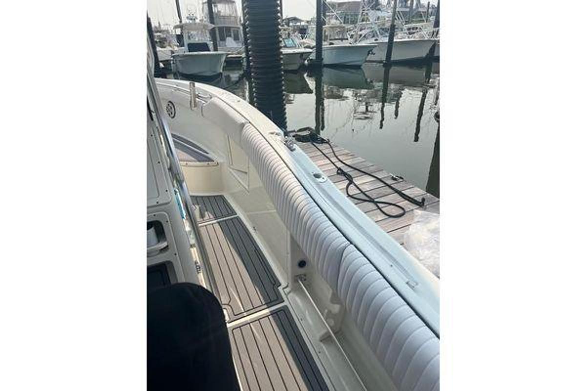 Used 2003 Hydra-Sport Vector 2600 CC | 26ft