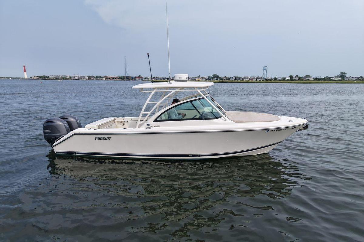 Used 2014 25' Pursuit DC 265 Dual Console | 25ft