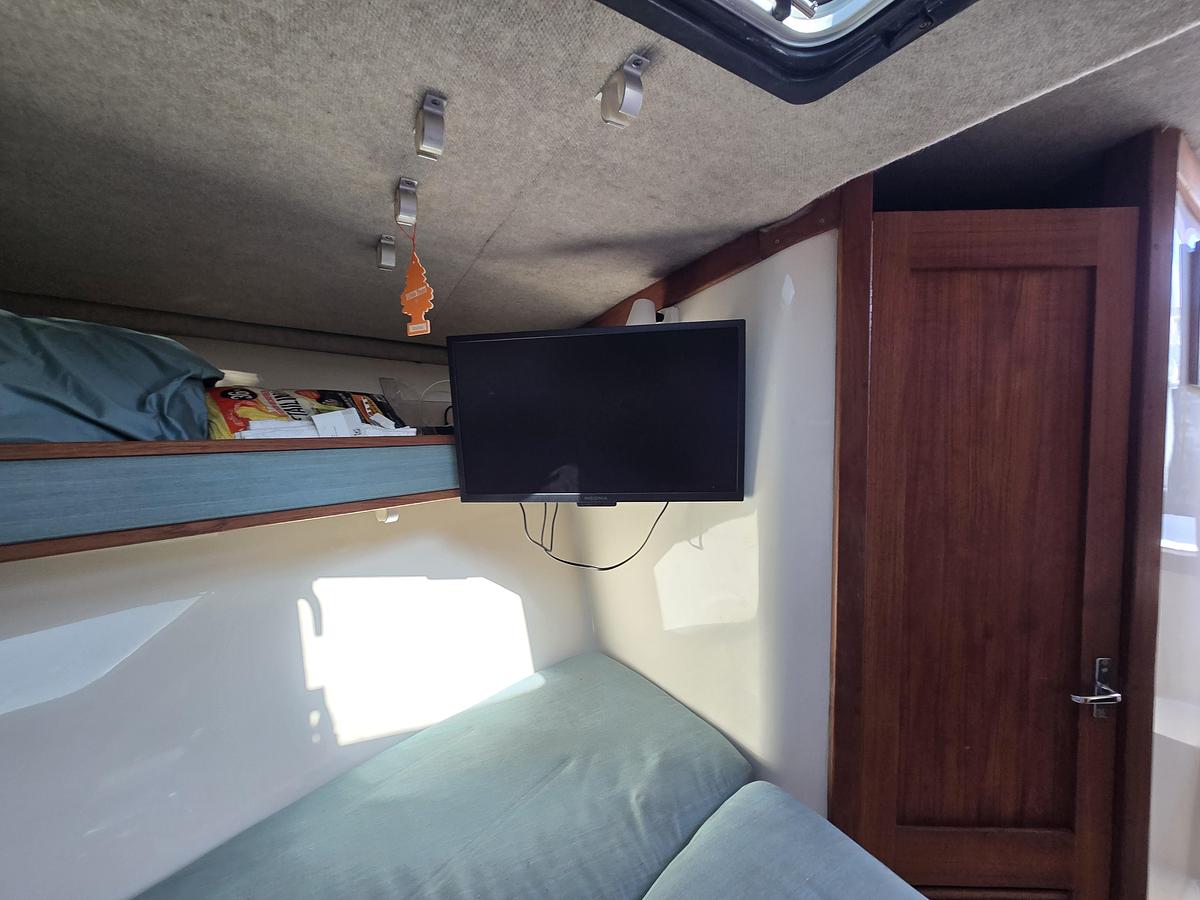 Used 2002 Carolina Classic 28 Express | 28ft
