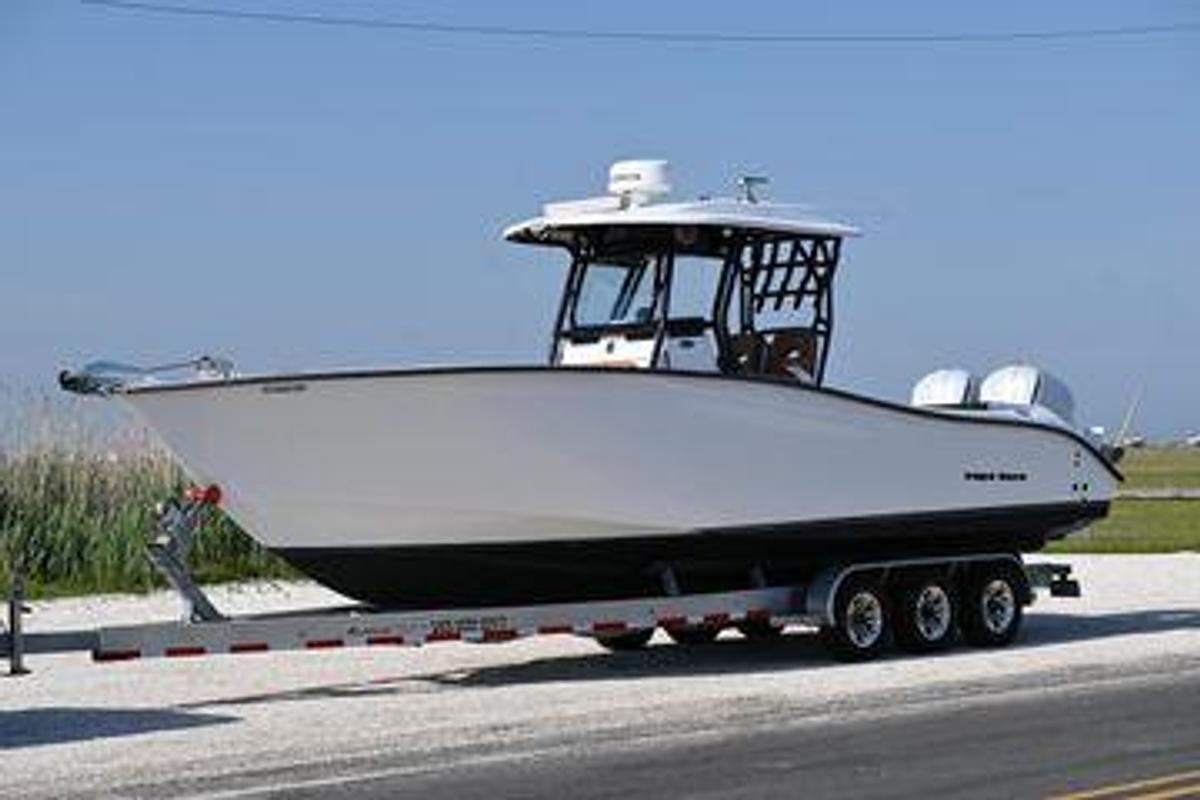 Used 2021 32' Cape Horn 32T | 32ft