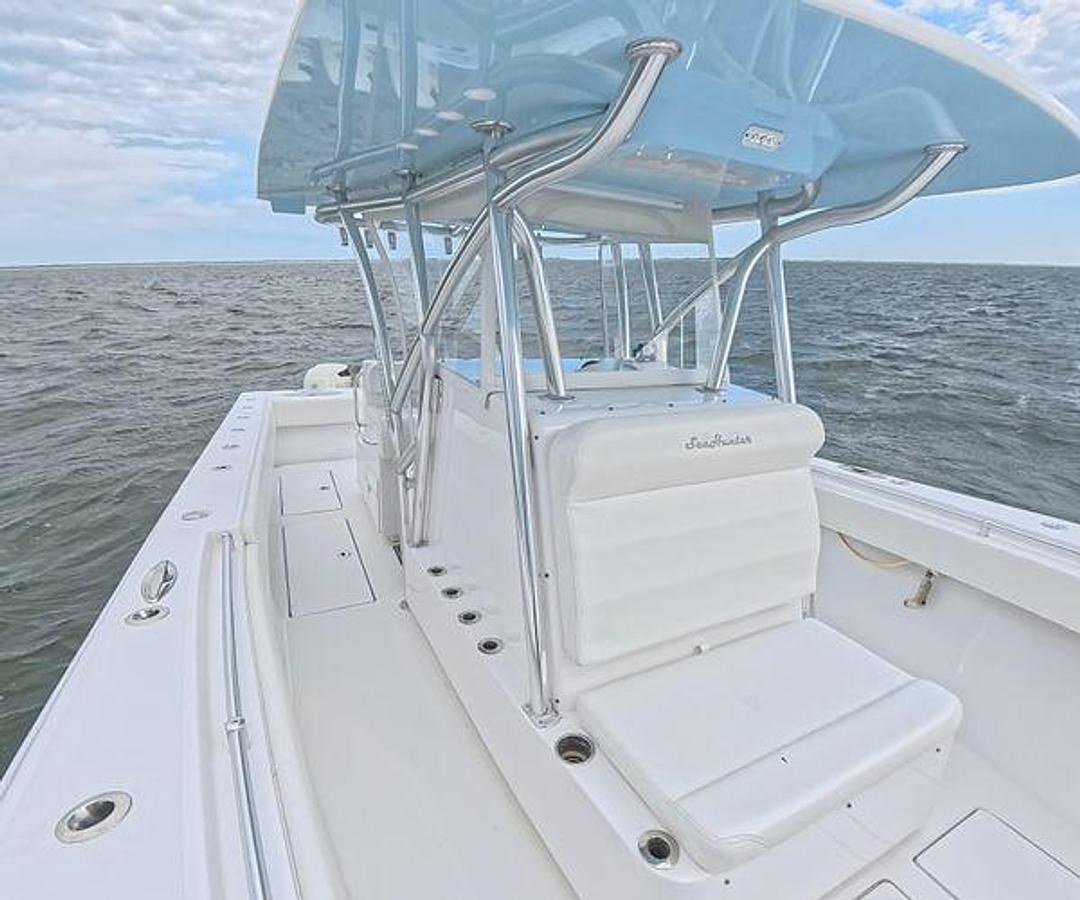 Used 2019 SeaHunter 33 Tournament | 33ft