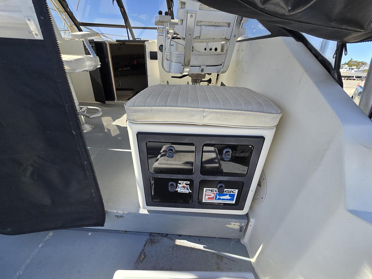Used 2002 Carolina Classic 28 Express | 28ft
