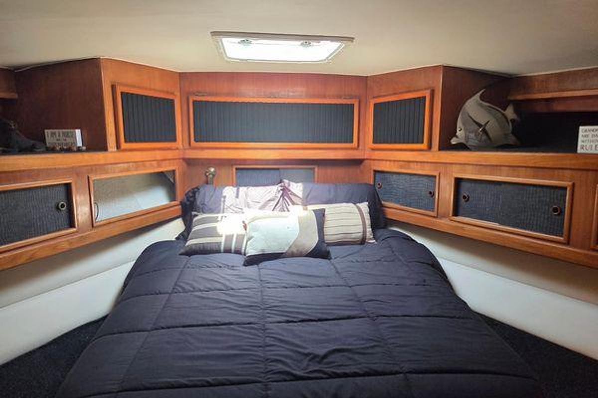 Used 1990 42' Egg Harbor Golden Egg 42 | 42ft