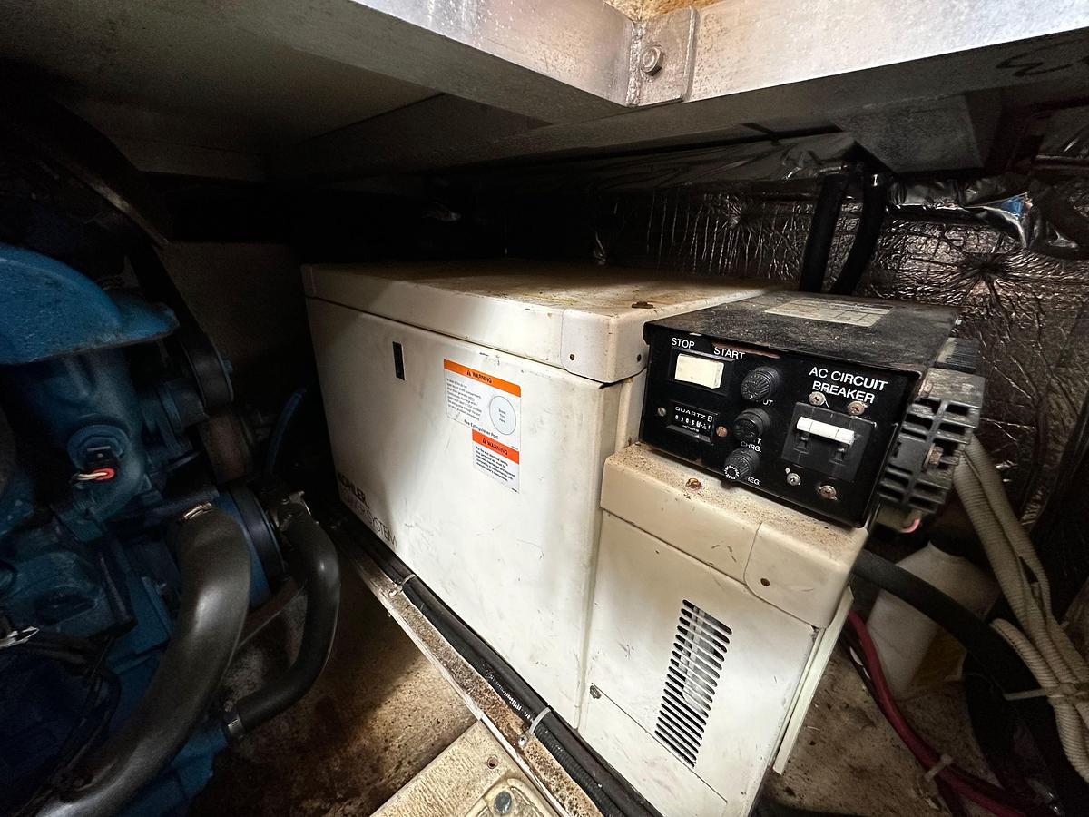 Used 2002 Carver 346MY | 36ft