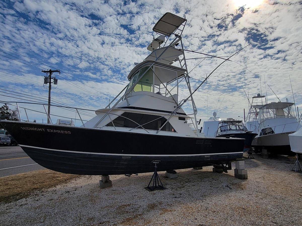 Used 1980 Blackfin 32 Flybridge | 32ft
