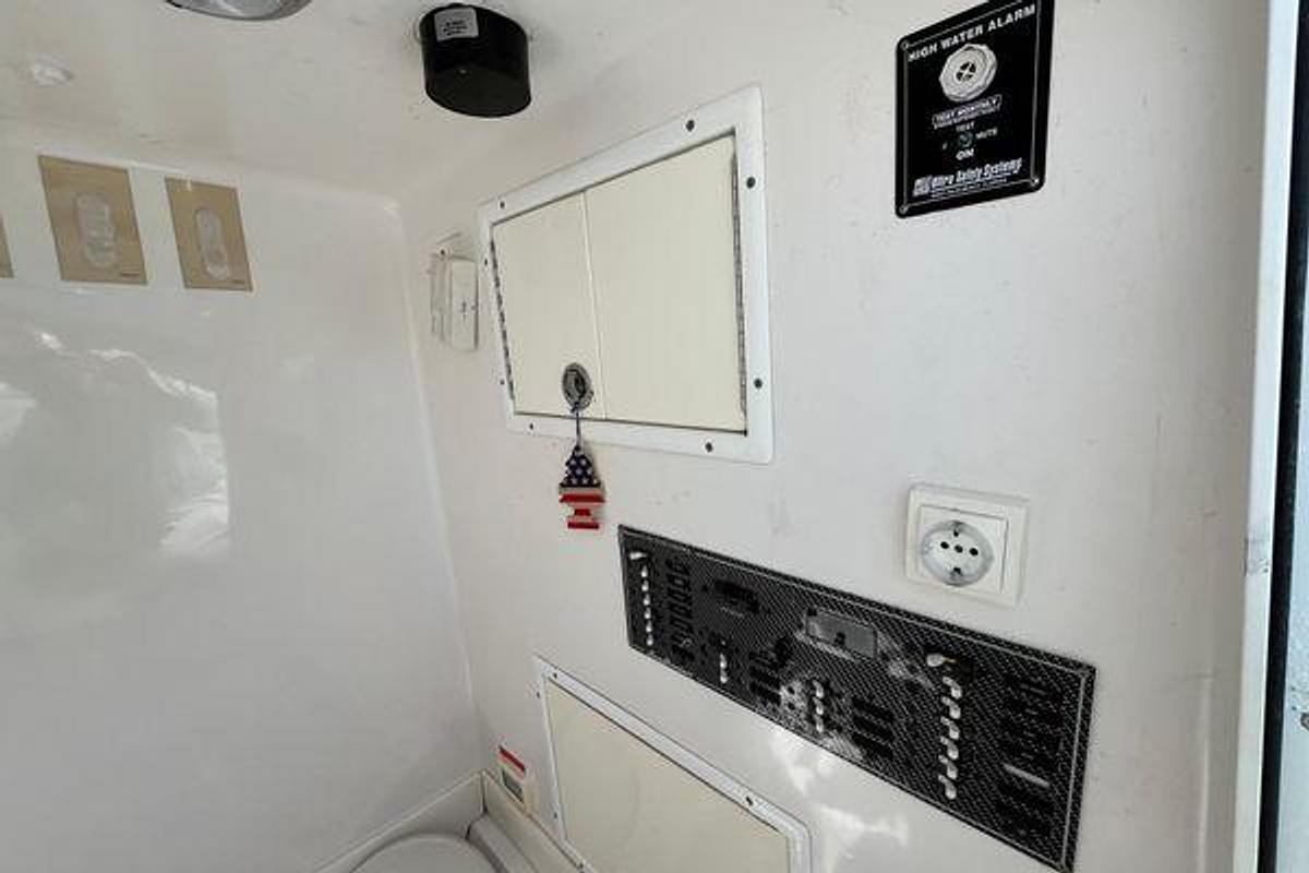 Used 2016 Sea Hunter 35 Tournanament Center Console | 35ft