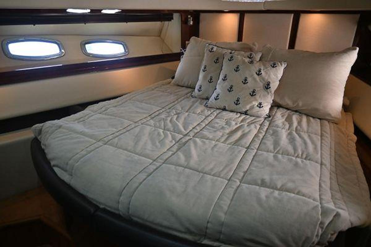 Used 2008 55' Sea Ray 550 Sundancer | 55ft