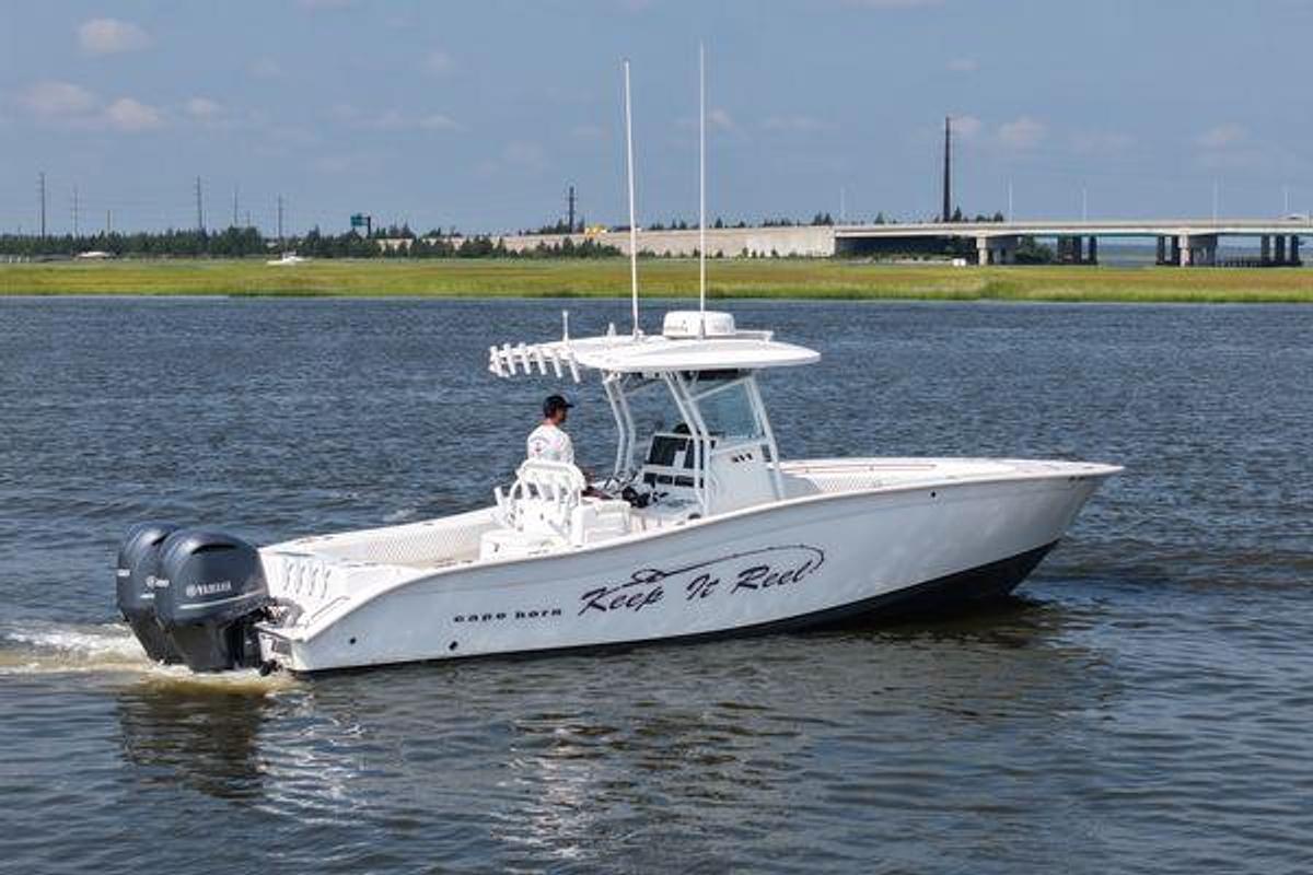Used 2015 31' Cape Horn 31T | 31ft