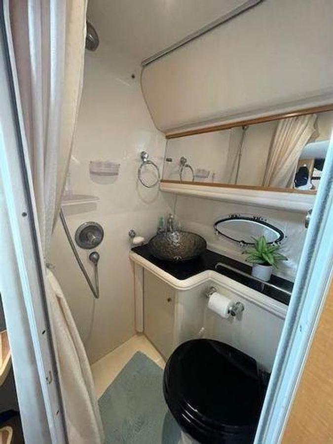 Used 2008 Larson Cabrio 330 Day Cruiser | 33ft