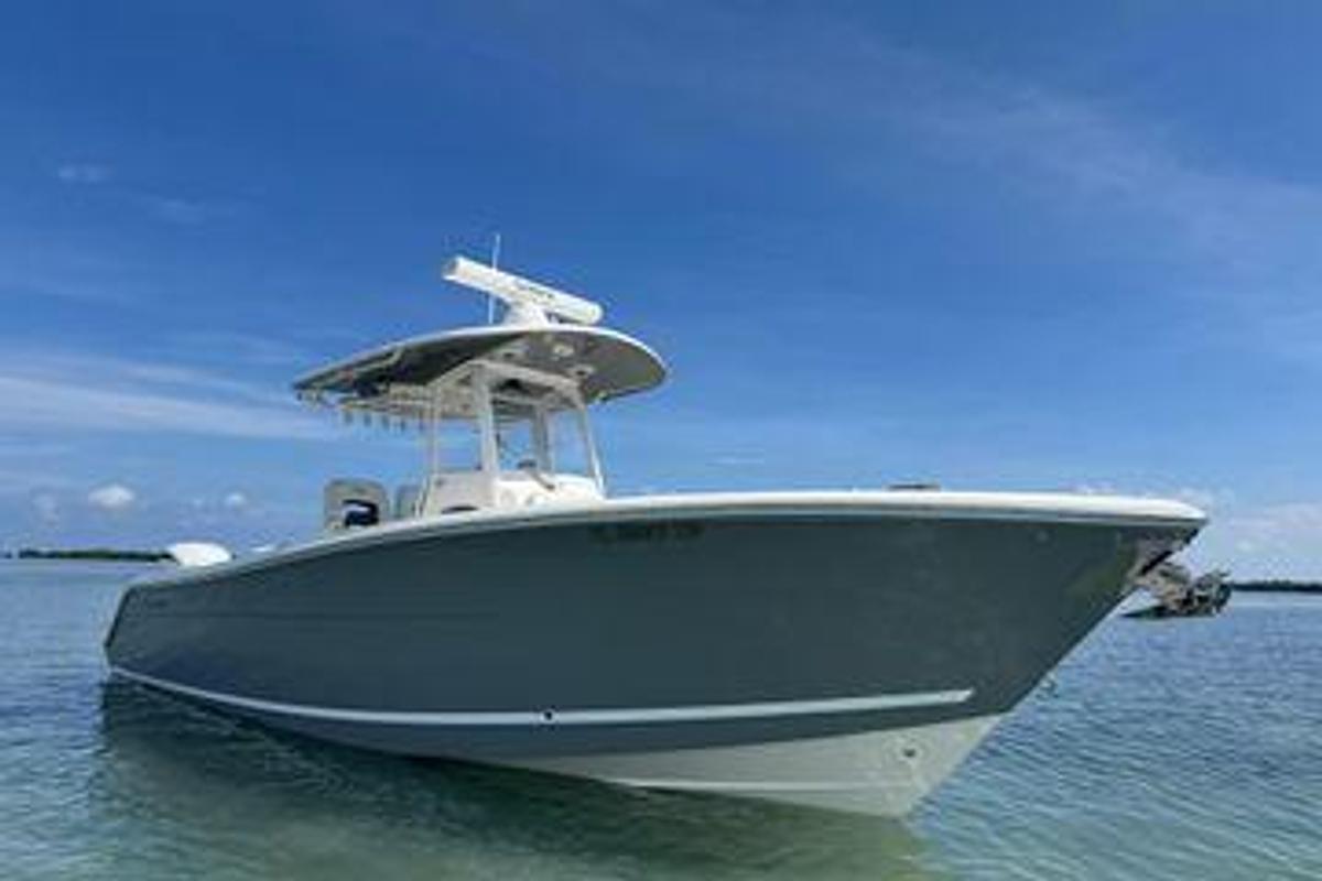 Used 2023 Cobia 280 Center Console | 28ft