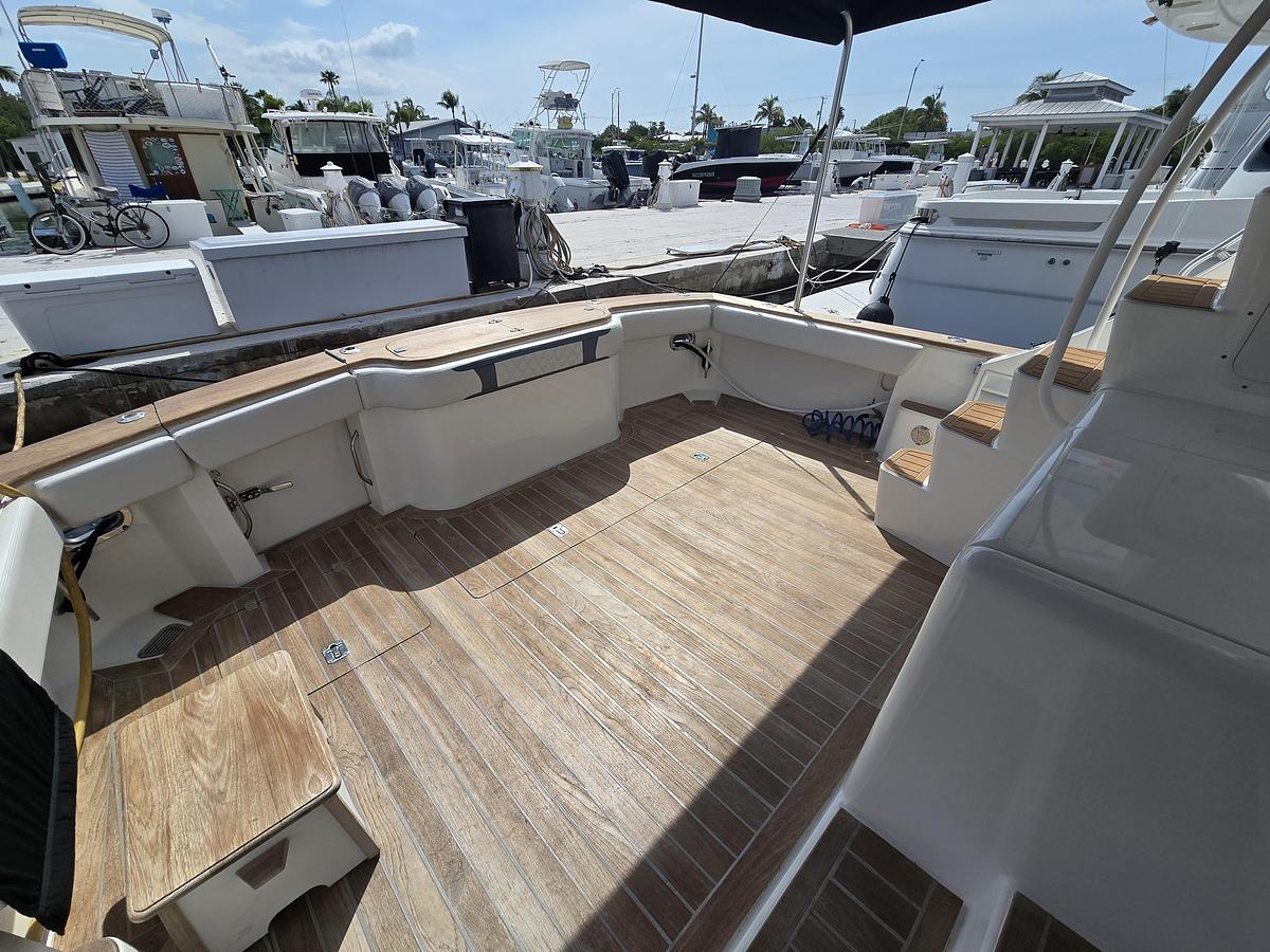 Used 2006 44' Jersey Cape 44 Sport Yacht | 44ft