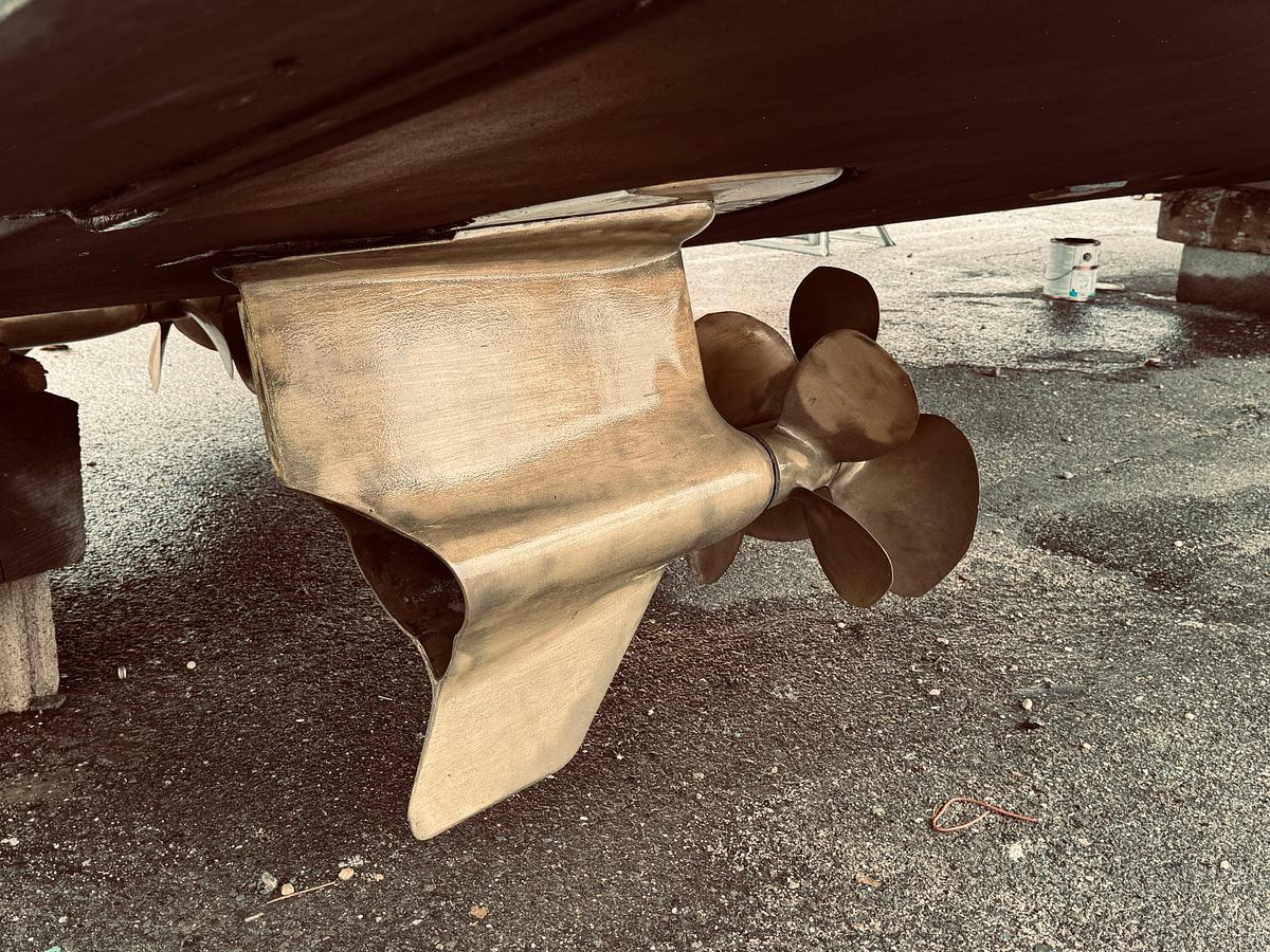 Used 2009 Azimut Atlantis 50 | 50ft