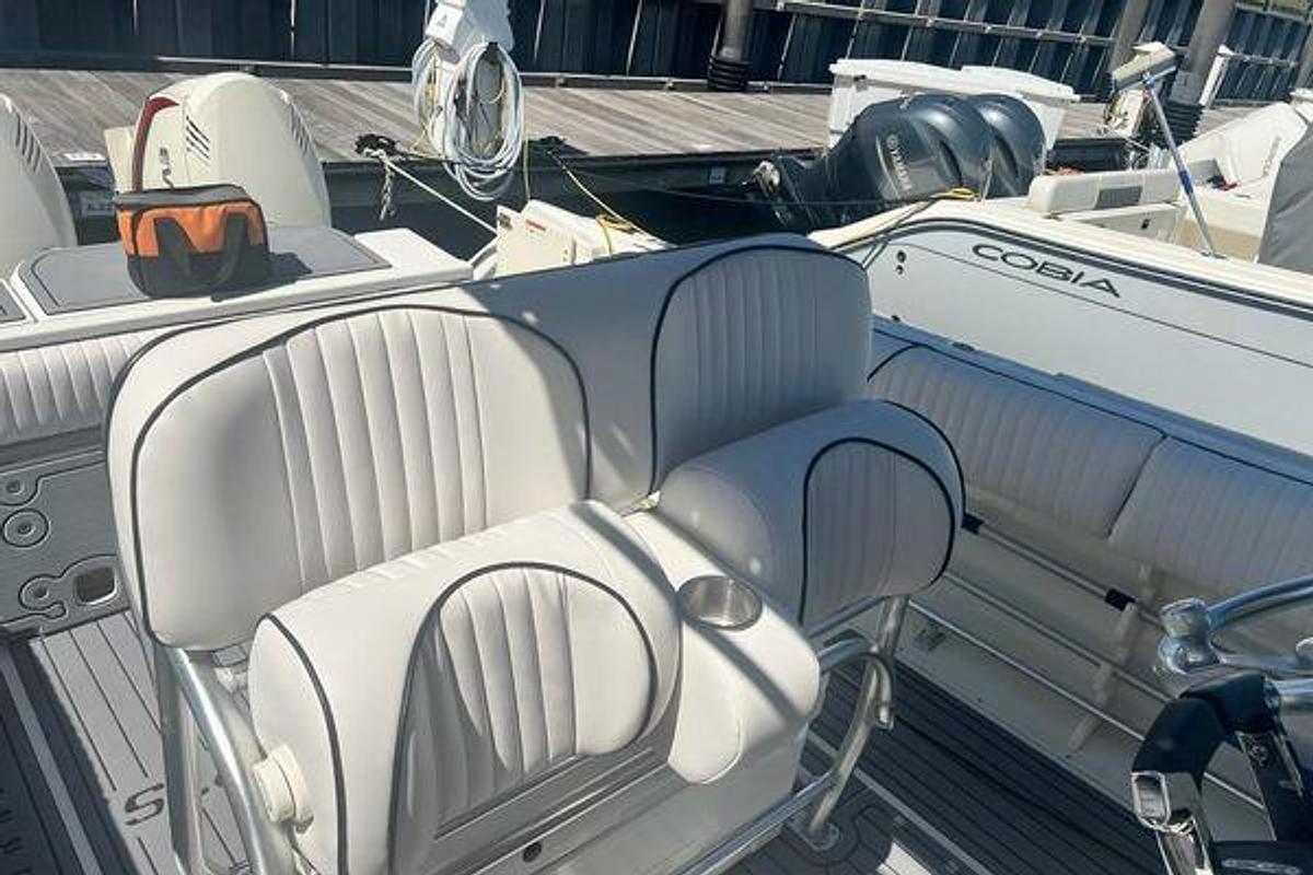 Used 2003 Hydra-Sport Vector 2600 CC | 26ft