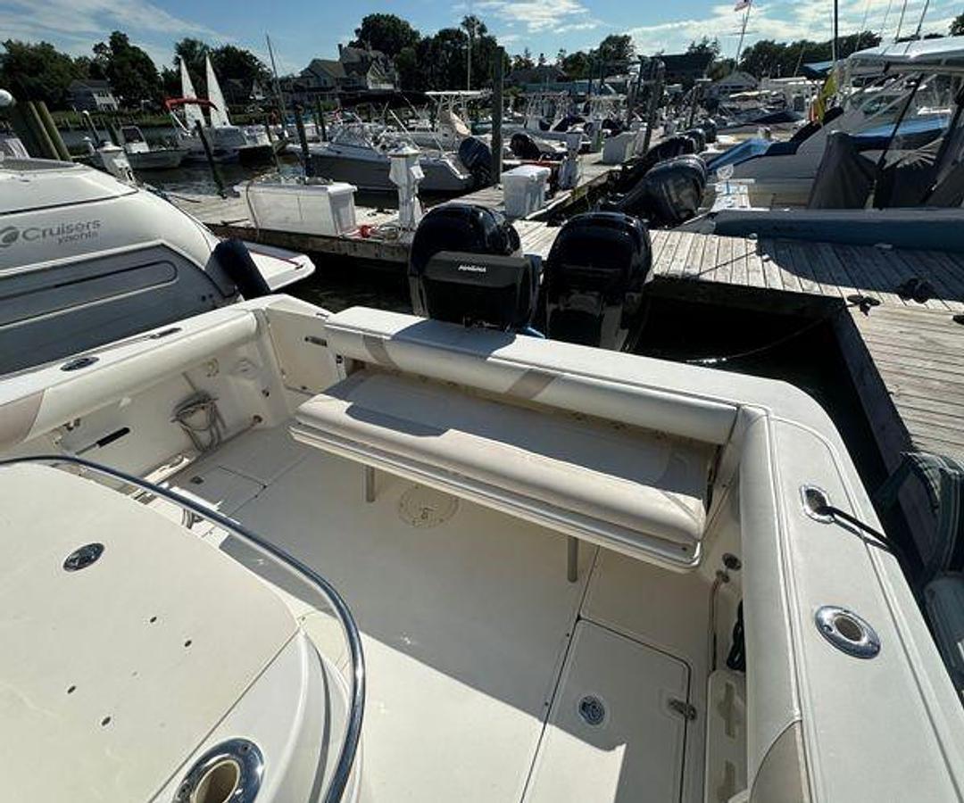 Used 2005 Boston Whaler 320 Outrage | 32ft