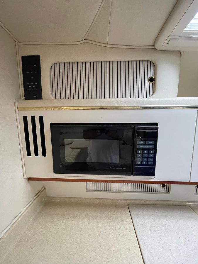 Used 2001 Sea Ray 310 Sundancer | 31ft