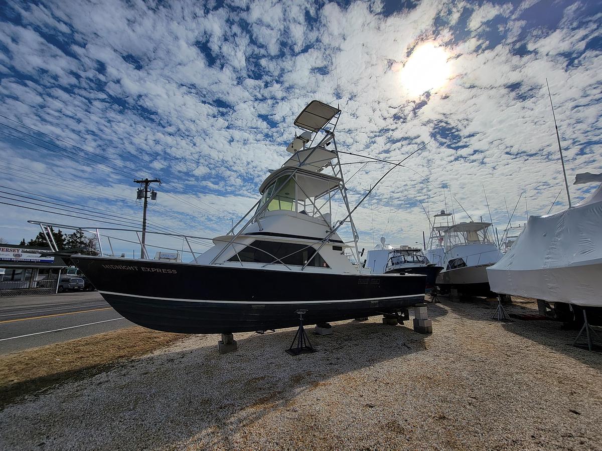 Used 1980 Blackfin 32 Flybridge | 32ft