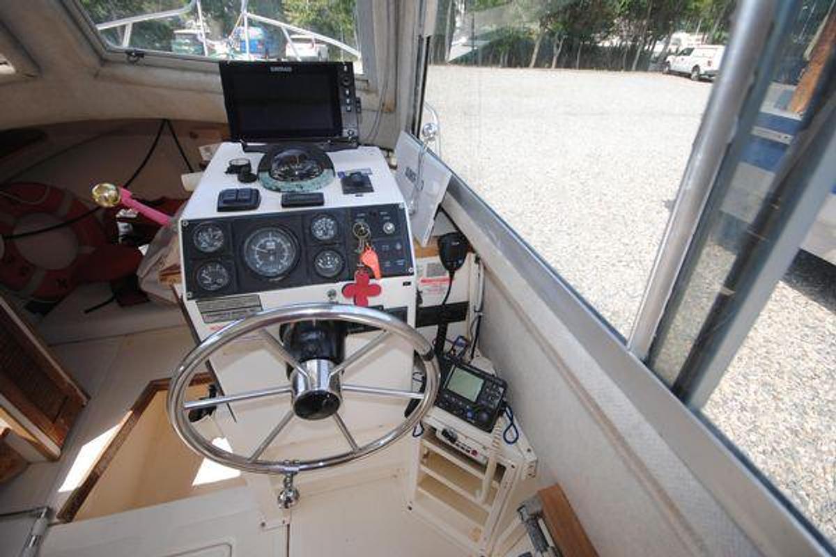 Used 1995 Shamrock 260 Mackinaw | 26ft