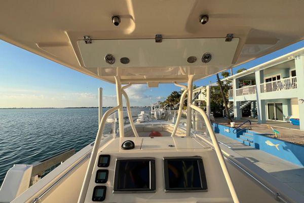Used 2014 Cobia 296 Center Console | 29ft