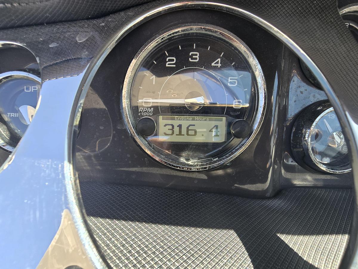 Used 2014 288 Monterey SS | 28ft