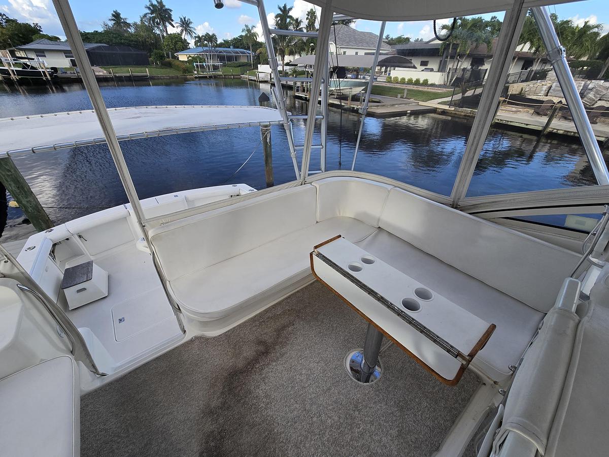 Used 1999 40' Ocean Yachts Open