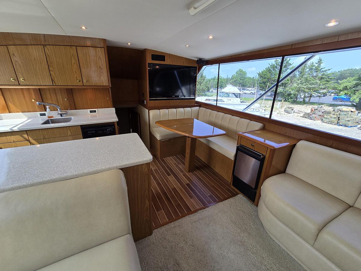 Used 1986 Ocean Yachts Super Sport | 55ft