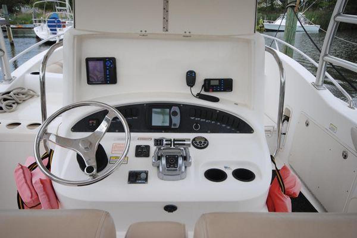 Used 2006 32' Boston Whaler 320 Outrage Cuddy Cabin | 32ft