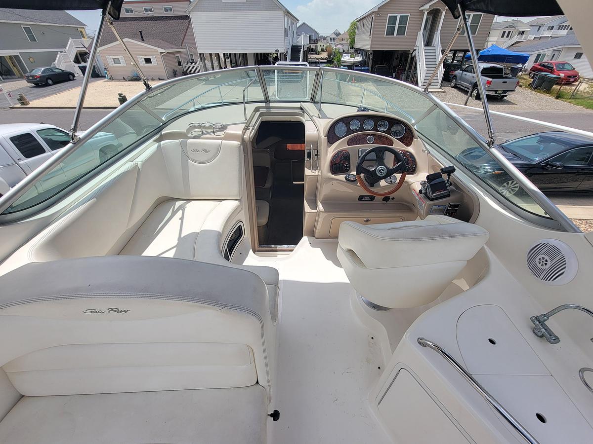 Used 2005 Sea Ray 280 Sundancer | 28ft