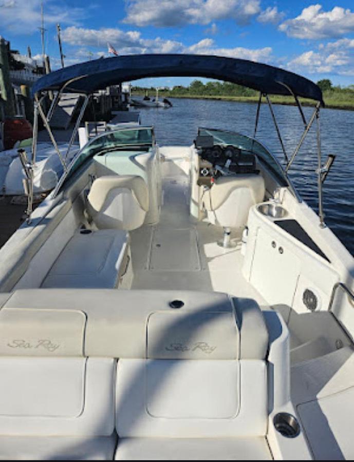 Used 2013 Sea Ray 260 Sundeck | 26ft