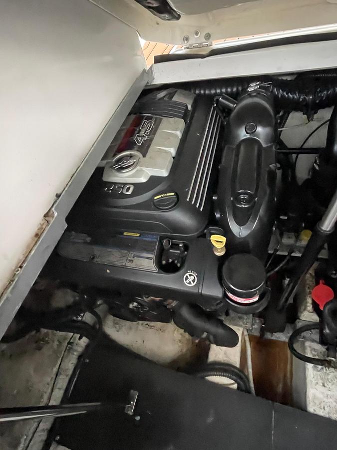 Used 2018 Chaparral 310 Signature | 31ft