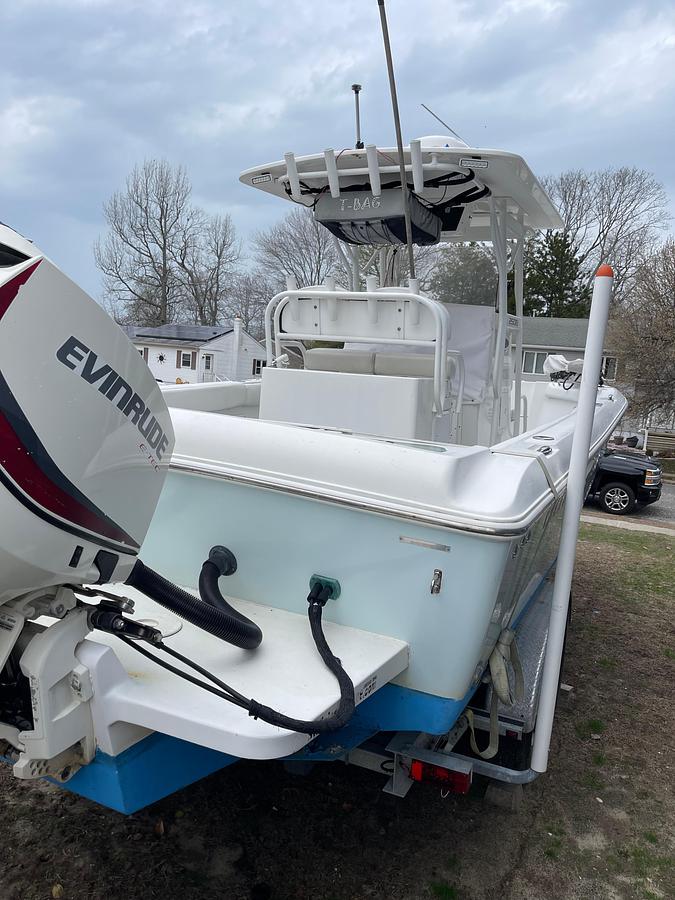Used 2017 Clearwater 2508 Center Console | 26ft
