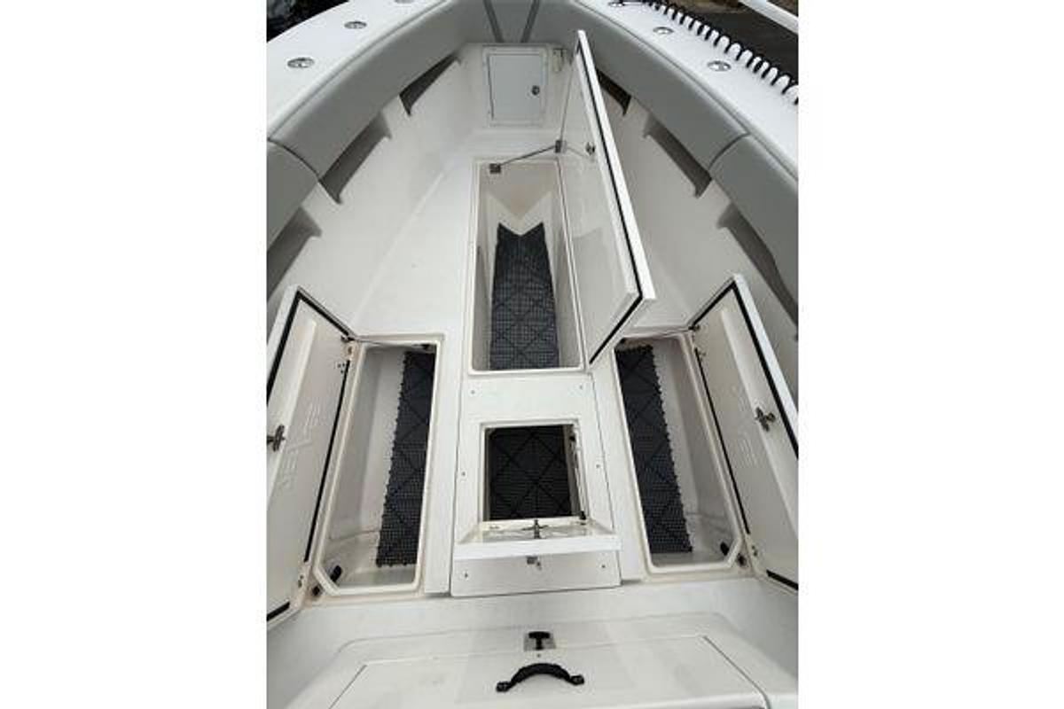 Used 2006 SeaVee 340B Center Console | 34ft