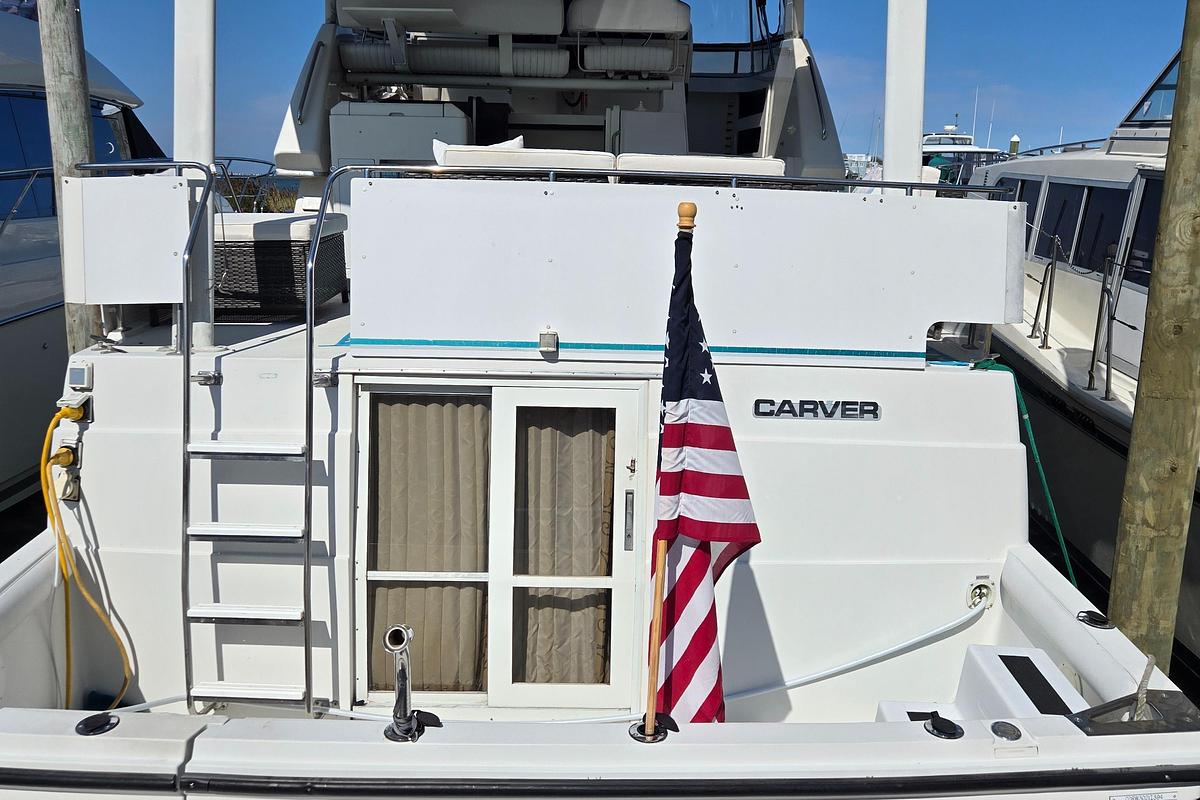 Used 1994 Carver 390CPMY | 39ft