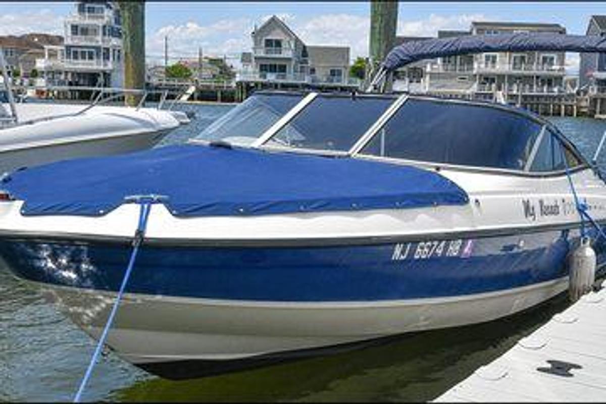 Used 2005 22' Bayliner Bowrider 225 | 22ft