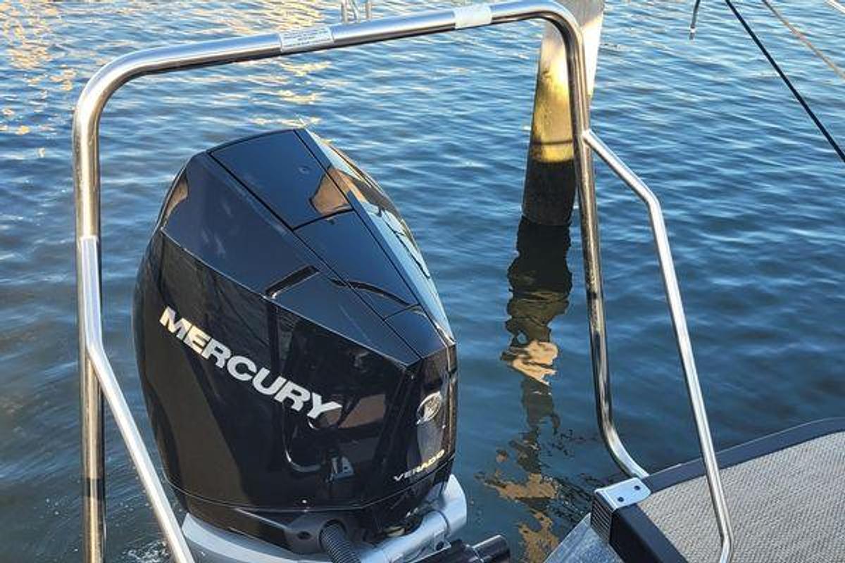 Used 2024 Bennington 24LXS SB | 24ft