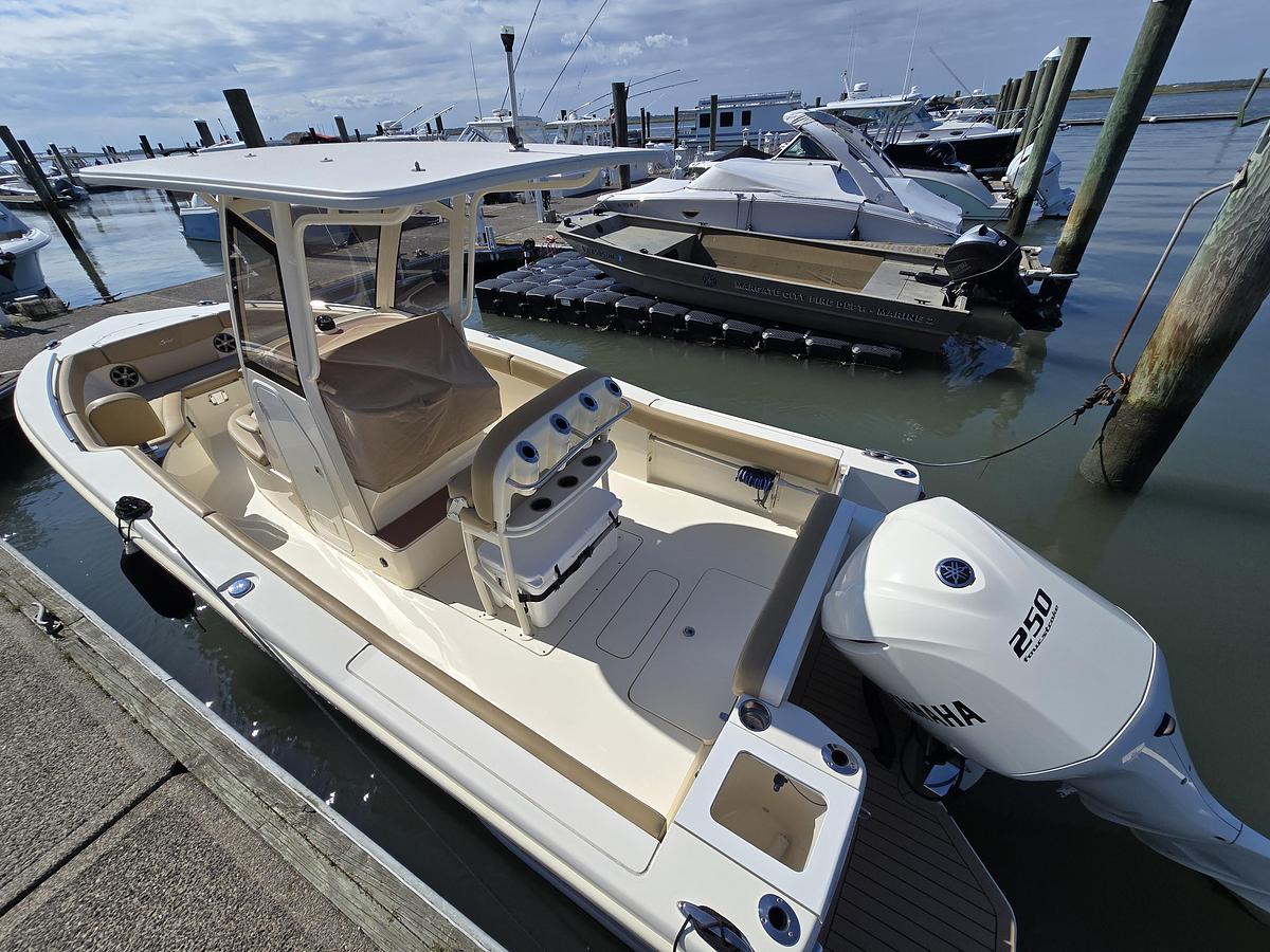 Used 2019 23' Scout 235 XSF | 23ft