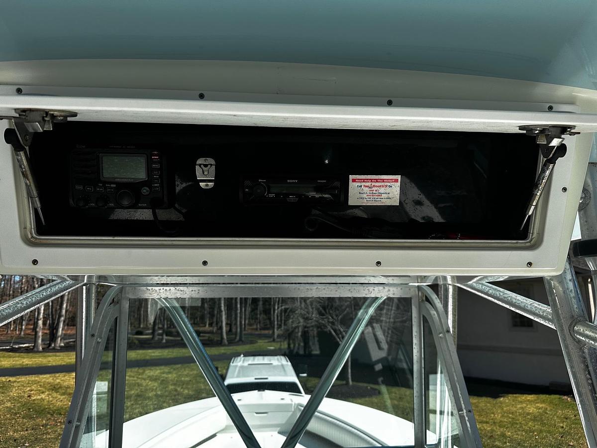 Used 2008 Regulator 29 Forward Seating | 29ft