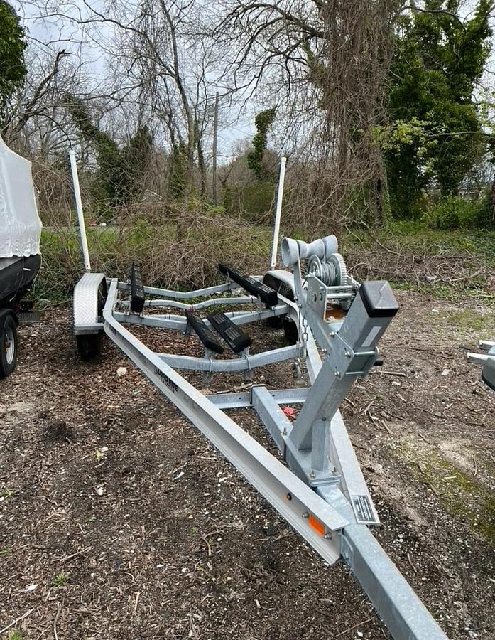 Used 2013 Pioneer 222 Sportfish | 22ft