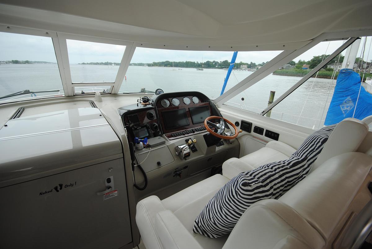 Used 2005 Sea Ray 390 Motor Yacht | 39ft