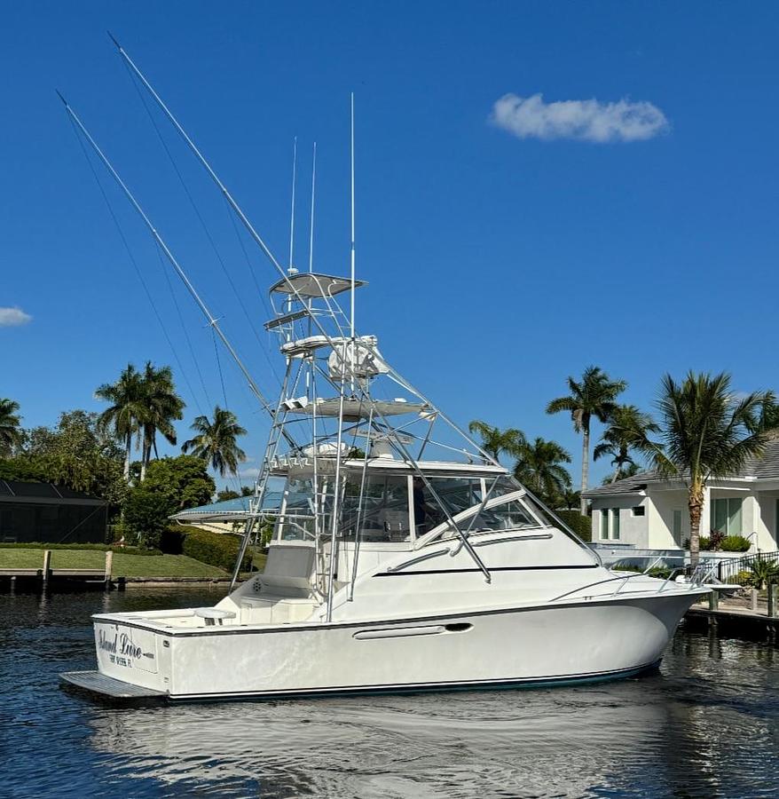 Used 1999 40' Ocean Yachts Open