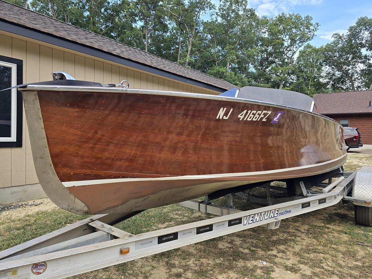 Used 1953 19' Chris-Craft 19 Racing Runabout | 19ft