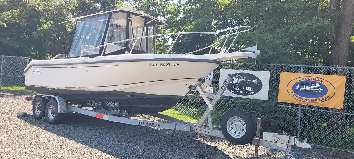 Used 2000 Boston Whaler 240 Outrage | 23ft