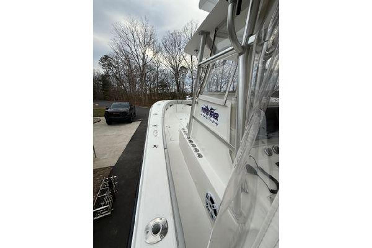 Used 2006 SeaVee 340B Center Console | 34ft