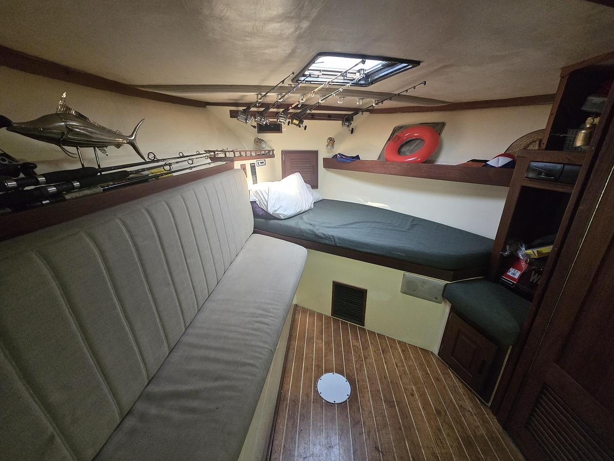 Used 1996 30' Albemarle 305 Express Fisherman